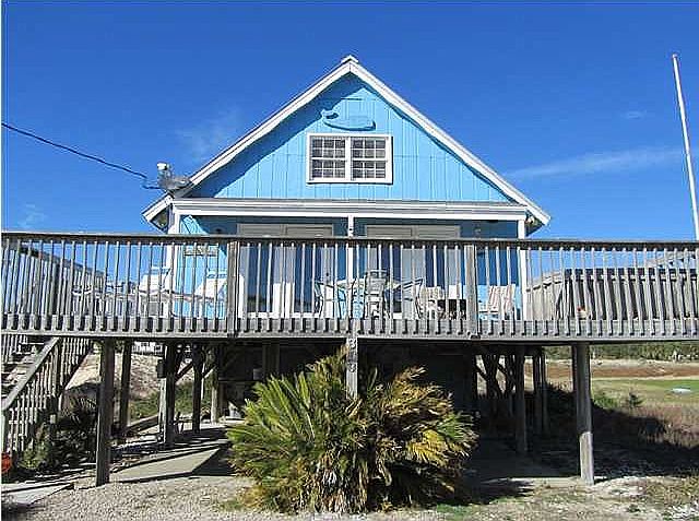 BLUE WHALE INN