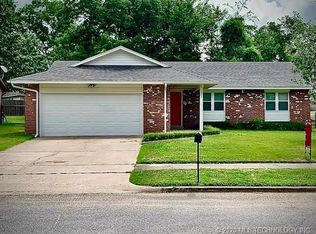 4613 S Cedar Ave W, Broken Arrow, OK 74011