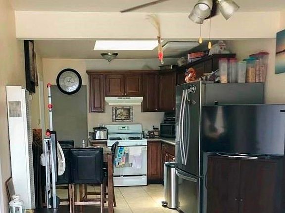 3rd image of 416 31st St