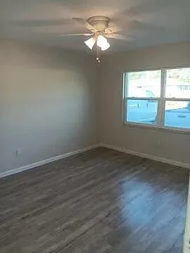 107 Bedford Dr — Photo 8
