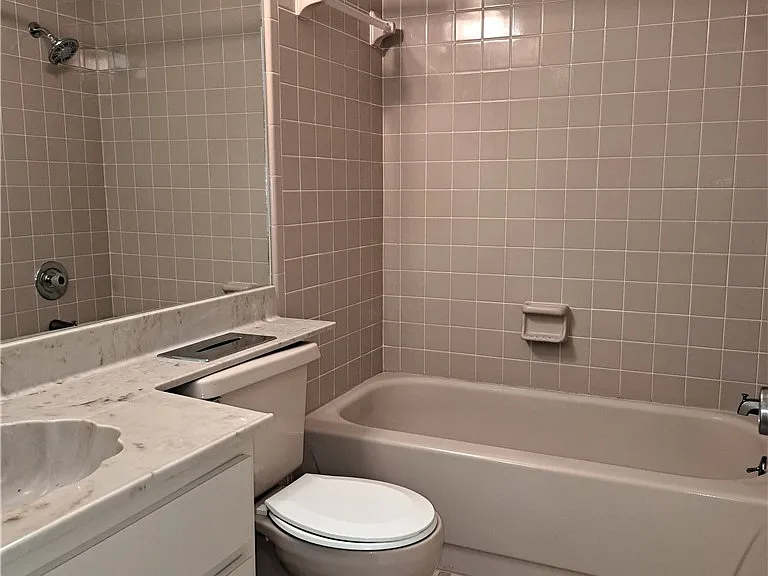 10525 Putnam Ct — Photo 18