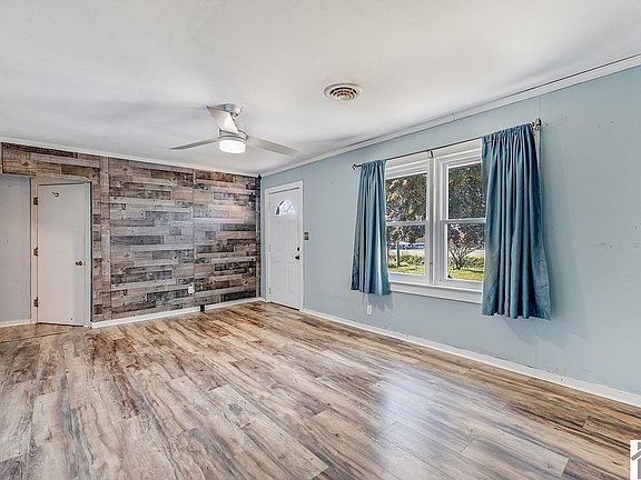 3rd image of 154 Apperson Rd