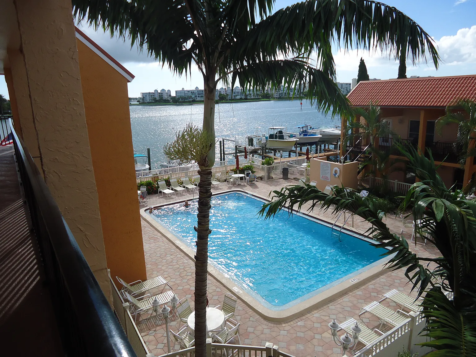 1 bed, 590 sqft, $2,495 — Photo 1