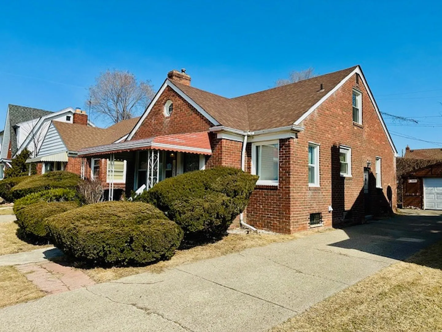 Charming 3-Bedroom Brick Bungalow with Detached Garage $1,350/Month - Welcome Section 8 — Photo 2