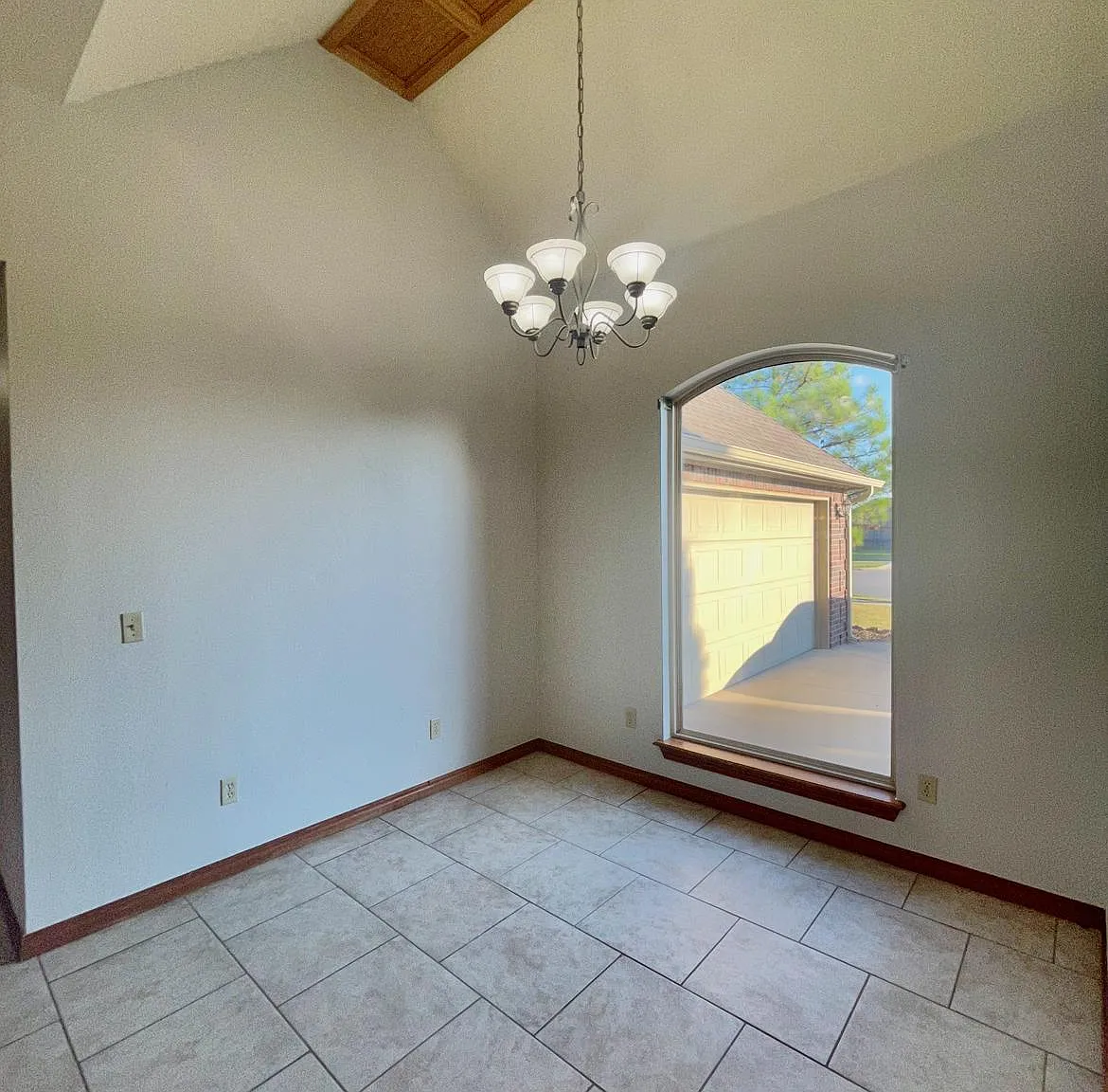 3 bed, 1747 sqft, $1,795 — Photo 4