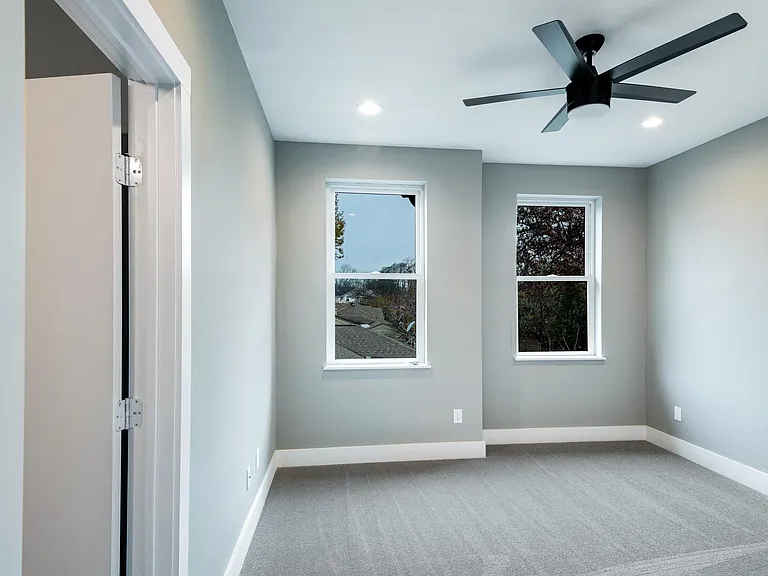 6249 Saint Moritz Ave — Photo 28