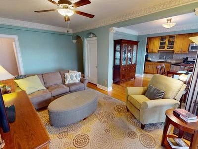 309 Emanuel Cleaver Ii Blvd APT 504, Kansas City, MO, 64112