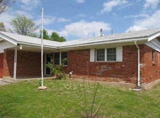 104 S Dallas Ave, Moore, OK 73160