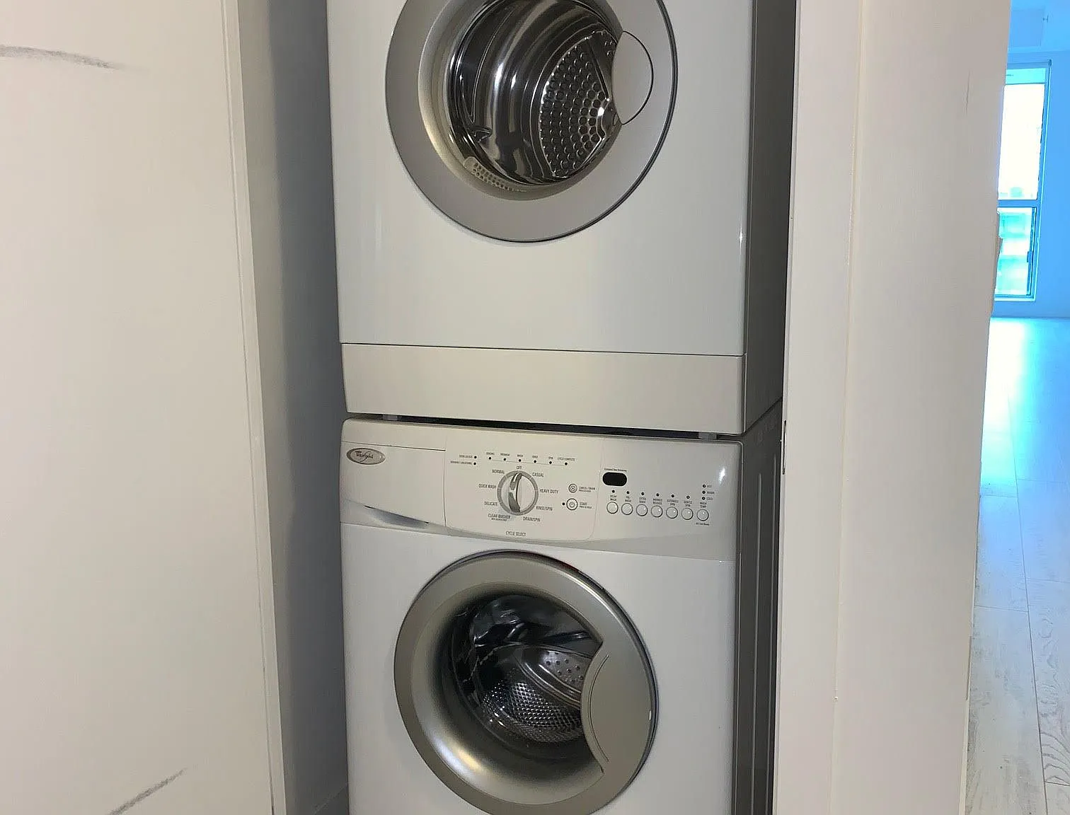 1 bed, $2,100 — Photo 3