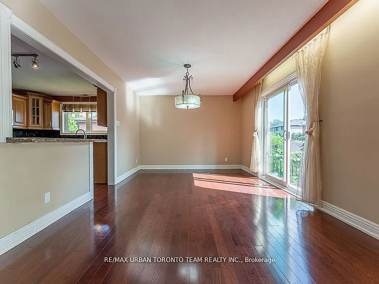 35 Brumwell St — Photo 9