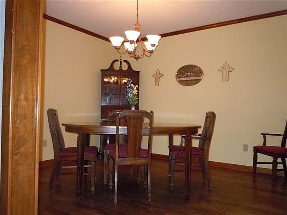 5th image of 7085 Burlington Dr