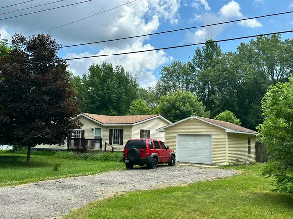 7969 Brandon Dr, Parma, MI 49269