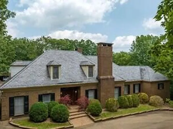 119 Dogwood Dr, Lookout Mountain, TN 37350