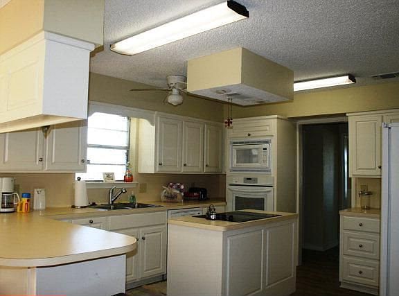 4th image of 21 Lakeside Dr