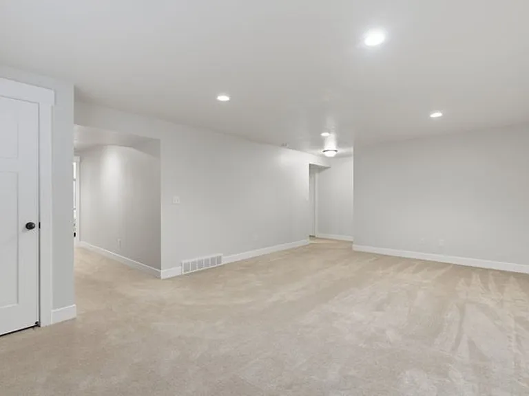 11654 S Winford Dr — Photo 21