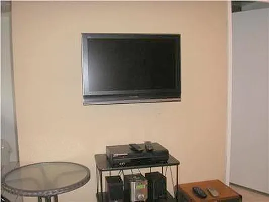 Rented by Furumoto Realty of New York City Inc | media 19