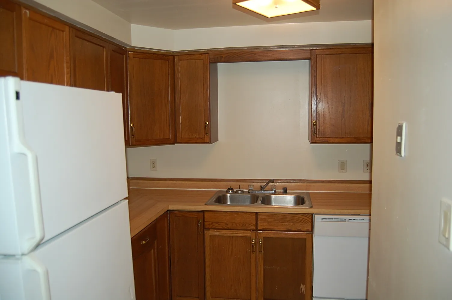 WW2120C — Photo 2