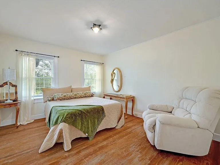 119 River Pl — Photo 15