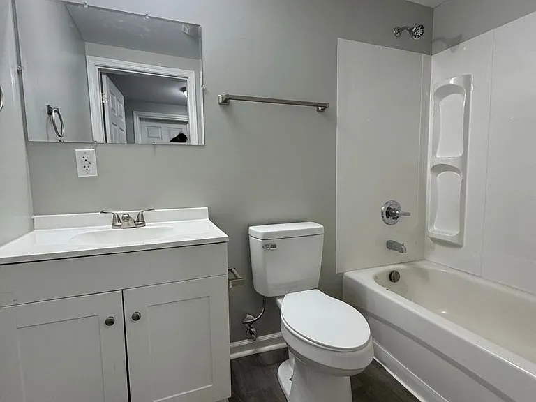 712 Lamont St. — Photo 23