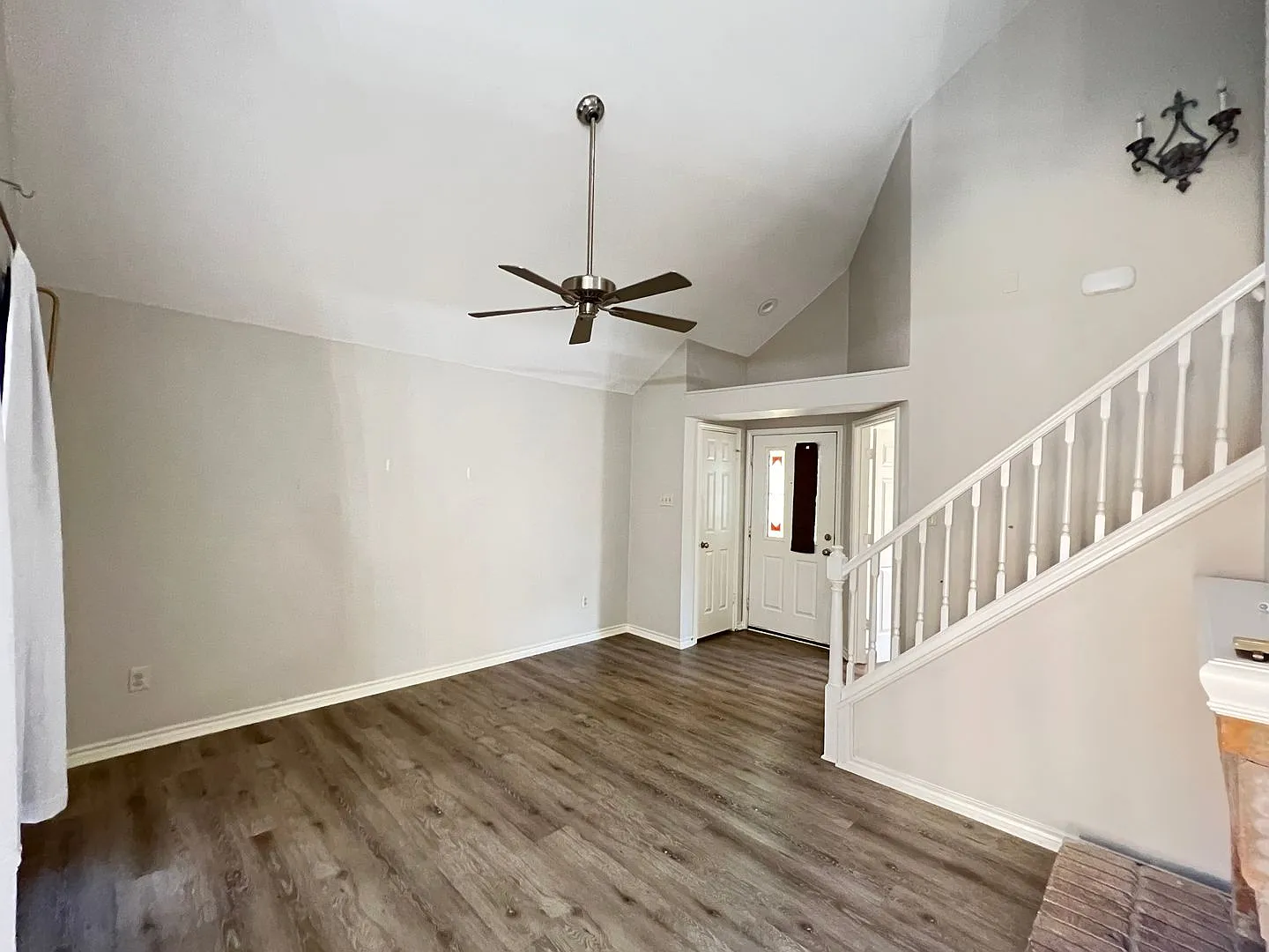 Gable Drive — Photo 3