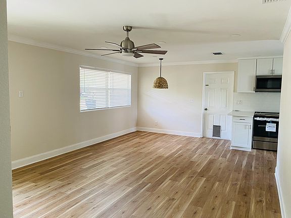 3rd image of 4723 W Oklahoma Ave