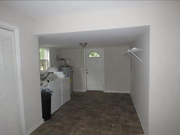 5th image of 176 Clarendon St