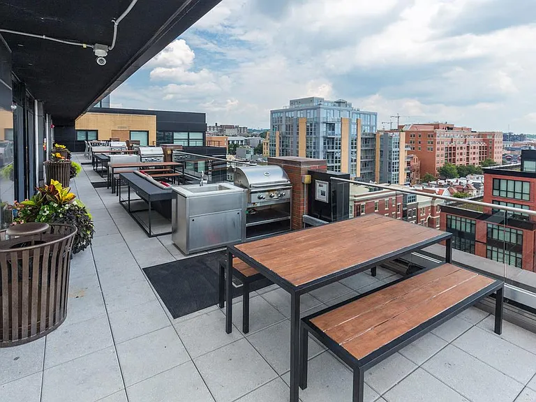 BBQ Grilling Stations