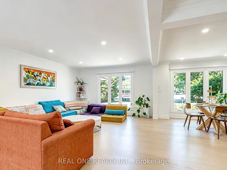 814 Calder Rd — Photo 10