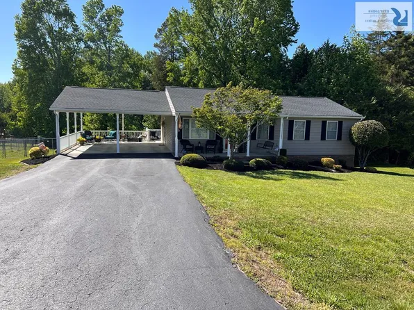 103 Walker Pl, Danville, VA 24540
