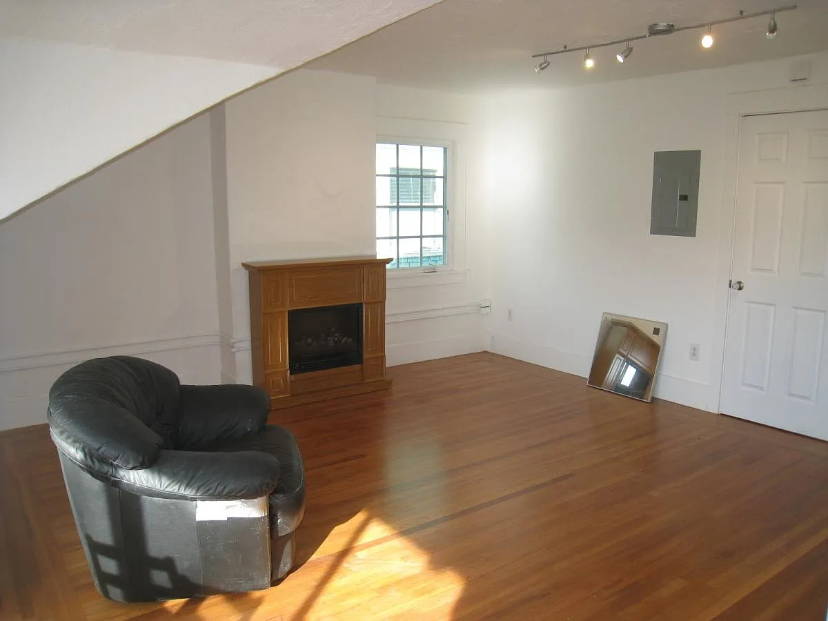 418 Newton Ave photo 1