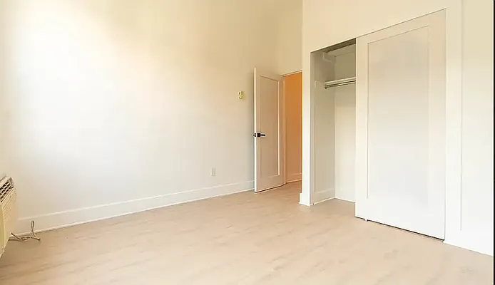 Rented by R New York | media 12