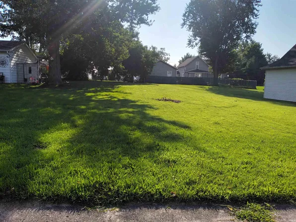 Pleasant St, Kendallville, IN 46755