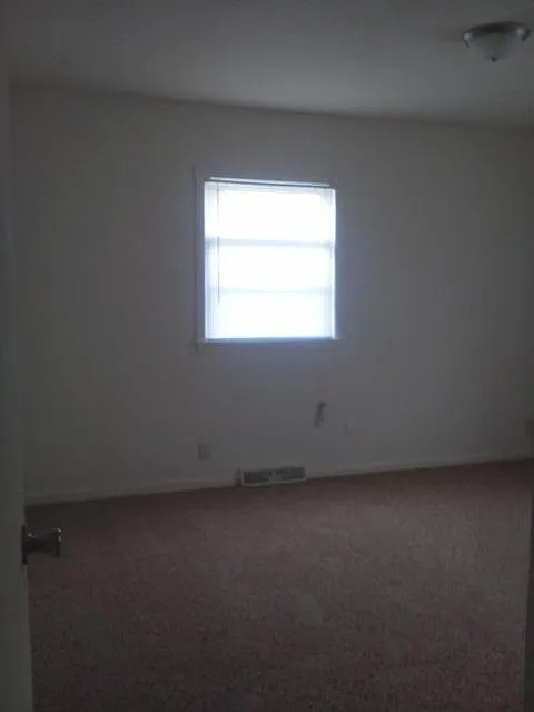 4 bed, 1700 sqft, $1,475 — Photo 3