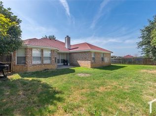 308 McMurtry Dr, Arlington, TX 76002