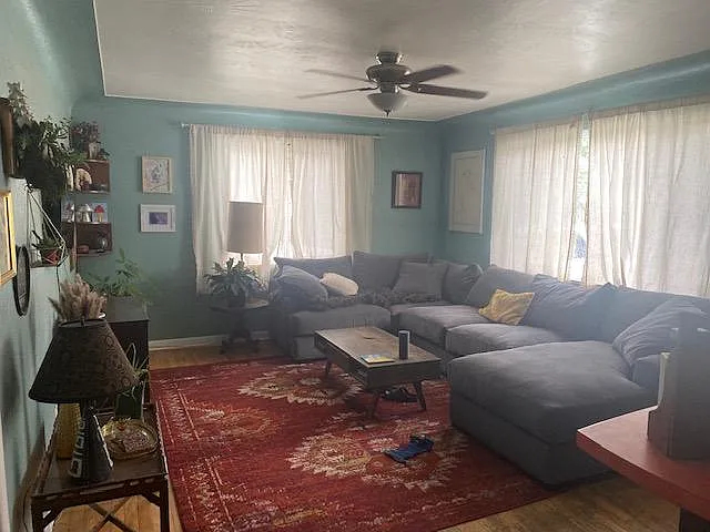 5261 Newton St — Photo 3