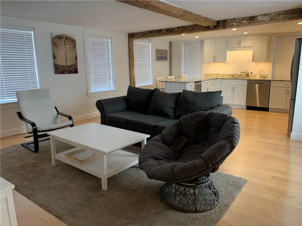 5 Division St, Newport, RI 02840