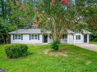 3075 Palomino Dr, Powder Springs, GA 30127