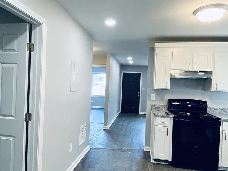 1643 Pinedale Cir NW — Photo 11