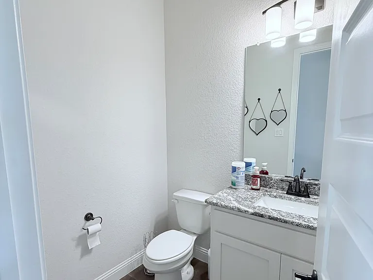 516 William Ct — Photo 9