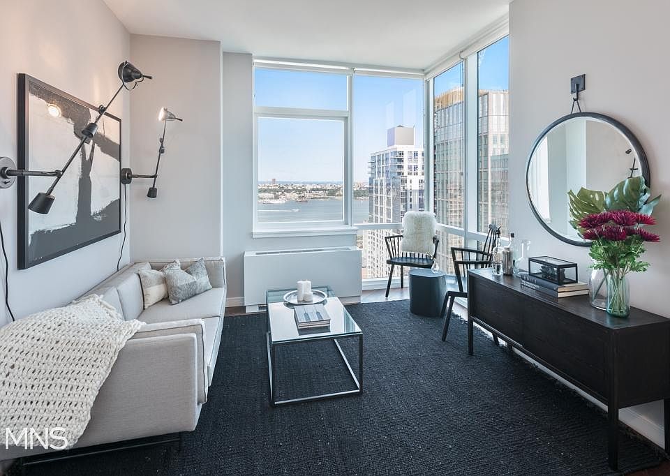 1st image of 507 W 28th St APT 12B