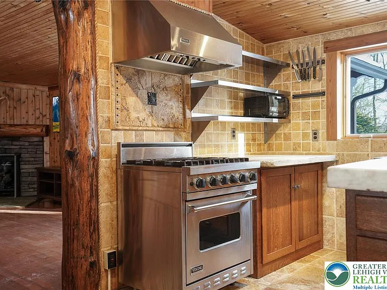371 Green Tree Dr — Photo 10