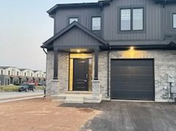 7129 Parsa St, Niagara Falls, ON L2H 3T2