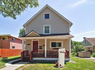 9025 Burlington Ave, Brookfield, IL 60513