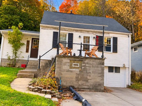 9901 National Road, Valley Grove, WV 26003