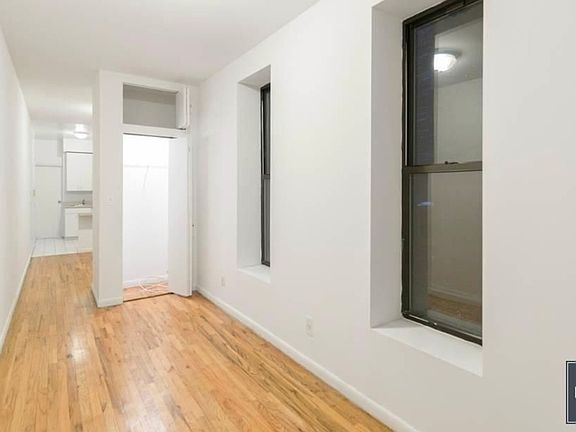 3rd image of 220 E 85th St #1STW