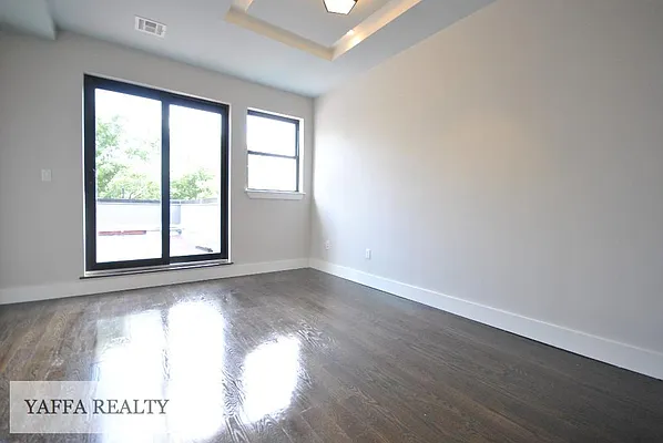 Rented by Yaffa Realty LLC | media 22