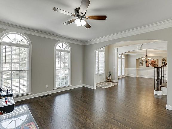 5th image of 2973 Ivy Oak Cv