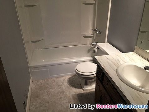 5th image of 13215 Aberdeen St NE