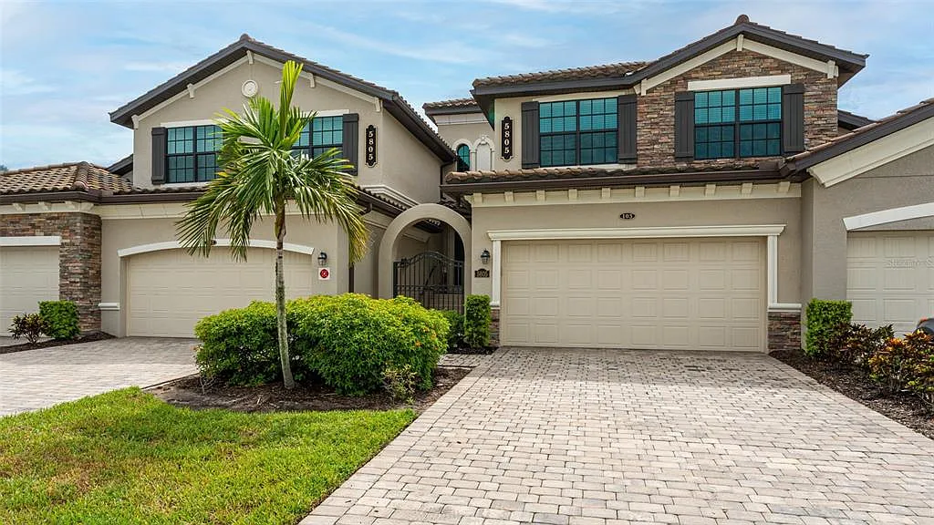 3 bed, 2.0 bath, 2110 sqft, $4,250 — Photo 3