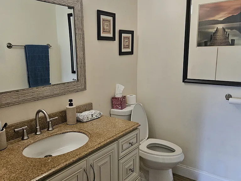 743 SE Albatross Ave — Photo 9